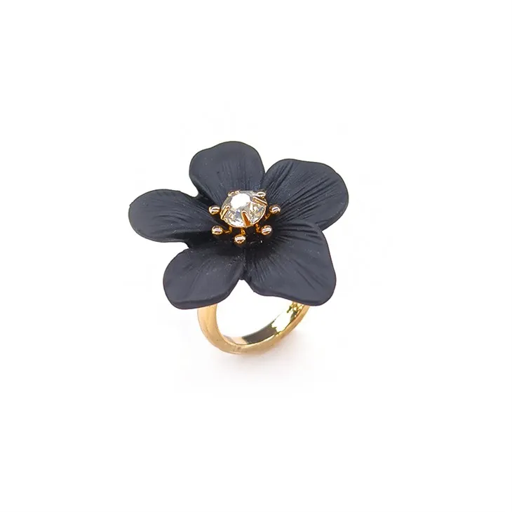 Anillo floral negro