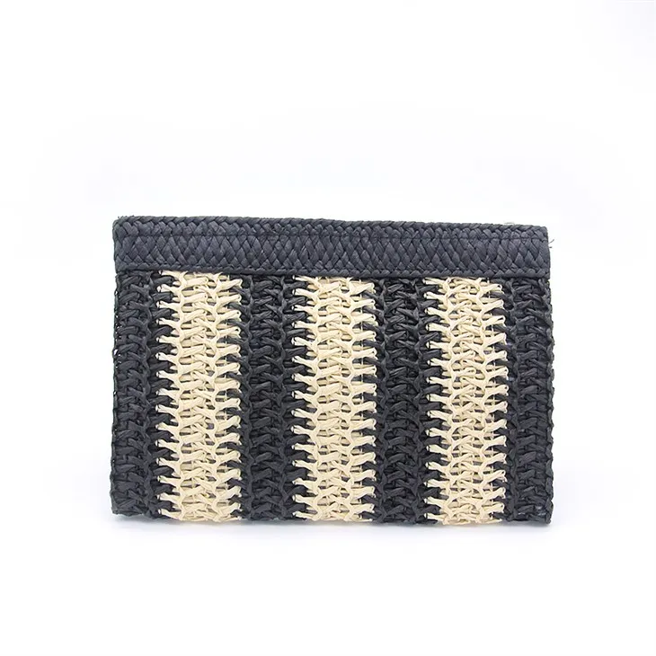 Bolso pequeño de crochet negro