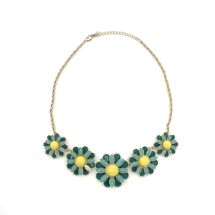 Collar de flores naturales