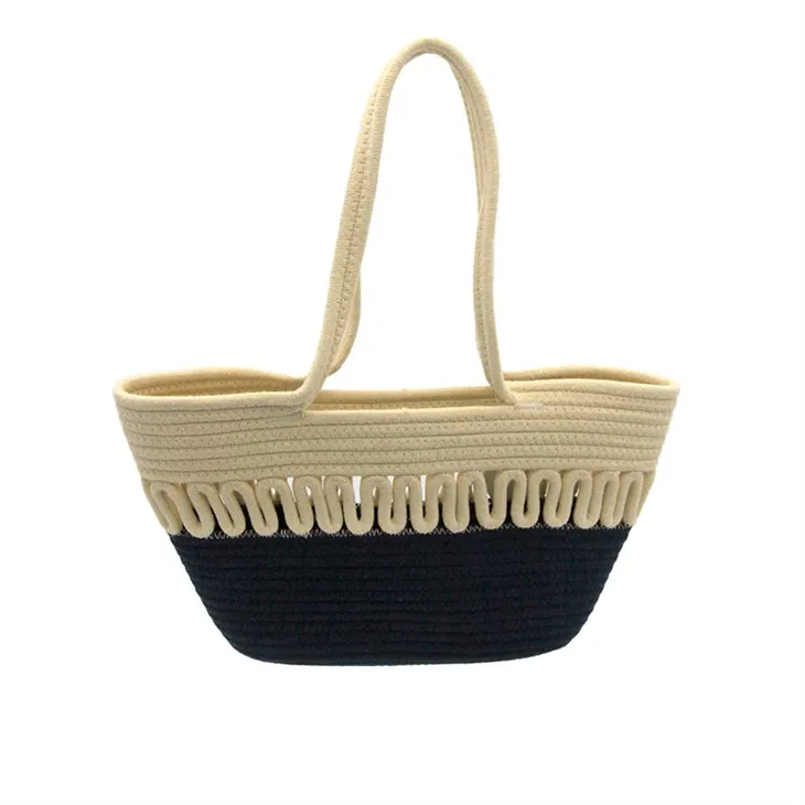 Bolsa de mano con costura